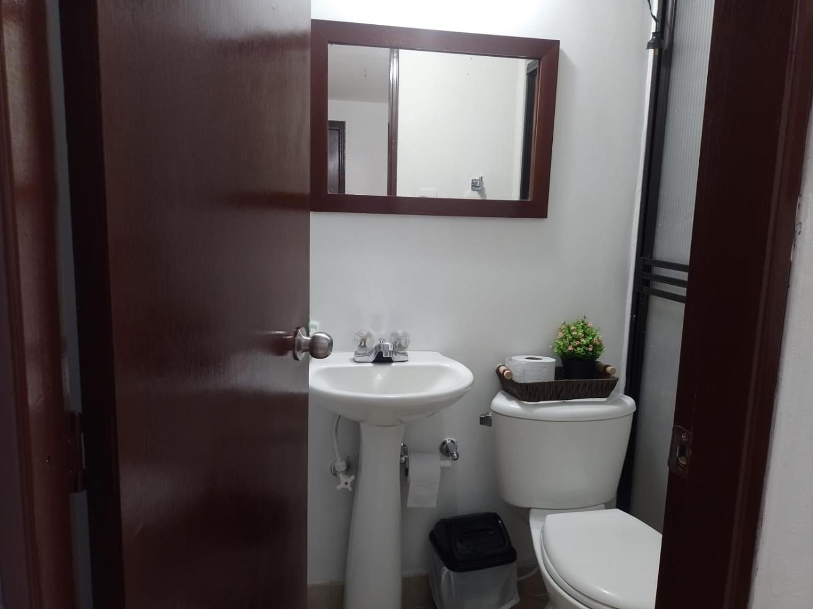 Hermoso Cerca Al Poblado * Medellín